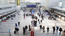 ROUNDUP 5: Drohnen am Flughafen München - 3.000 Passagiere gestrandet