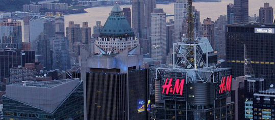 ANALYSE-FLASH: UBS belässt H&M auf 'Neutral' - Ziel 132 Kronen