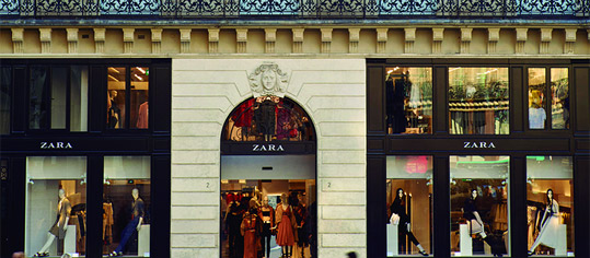 H&M steigert Gewinn stärker als erwartet - Aktie zieht kräftig an